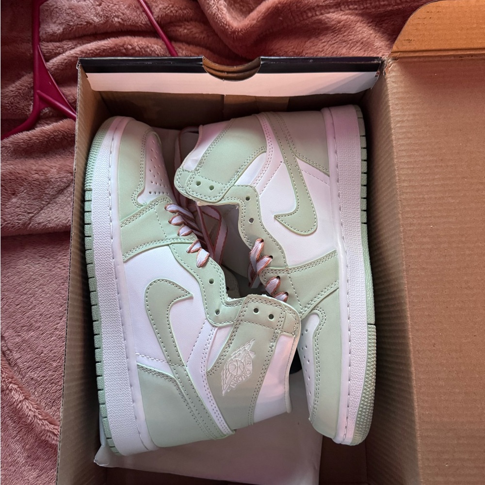 Nike Air Jordan 1 High Mint Green Sneakers